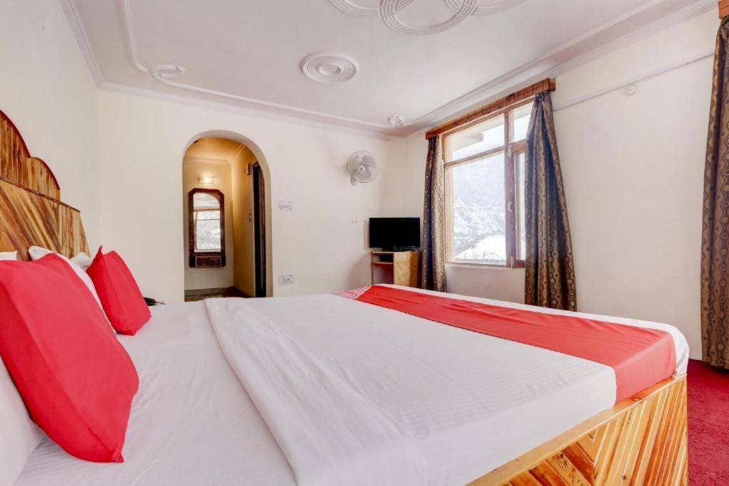 Hotel Red Rose 3*